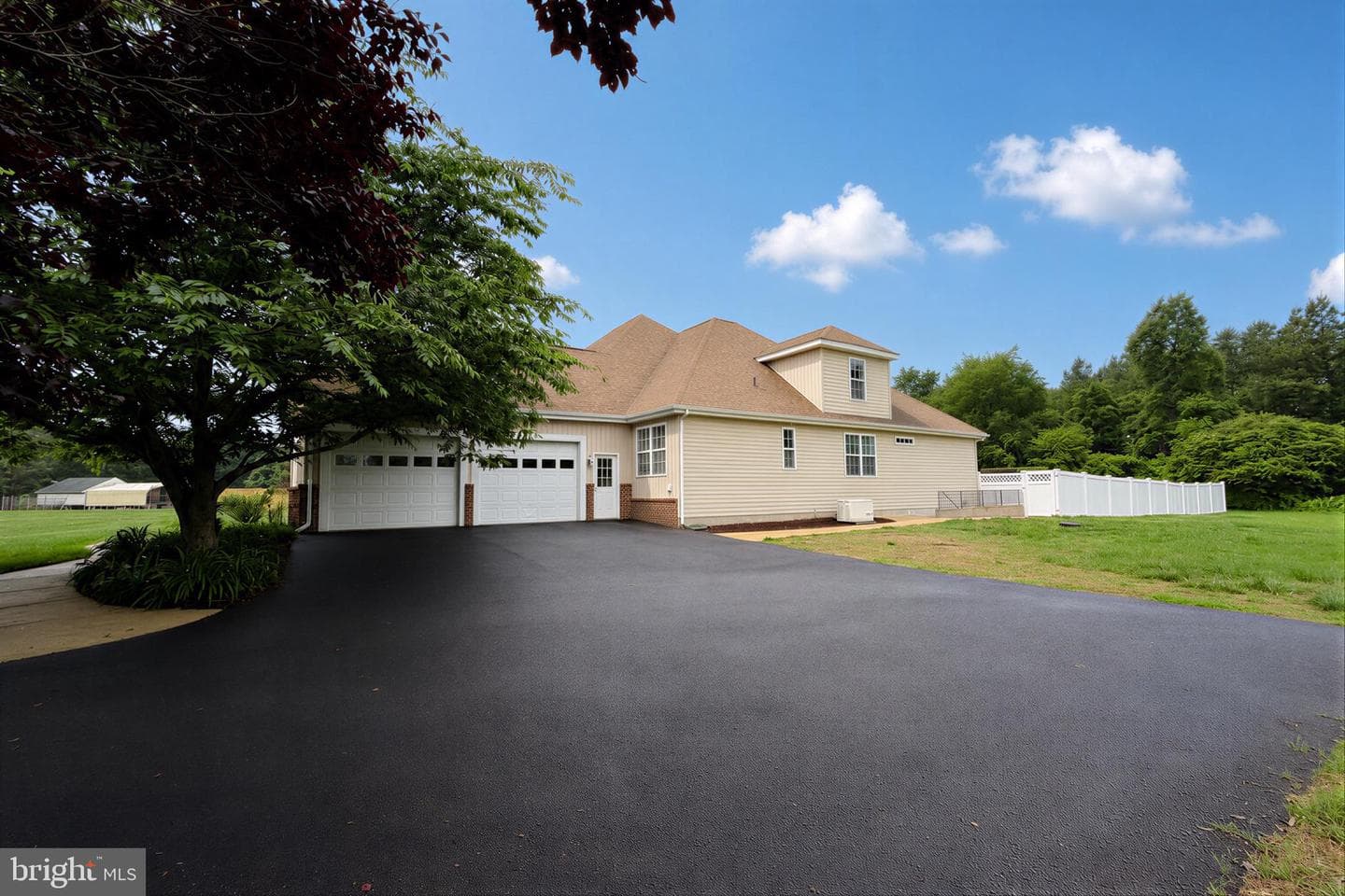 47805 Kittamaquund Lane photo 3