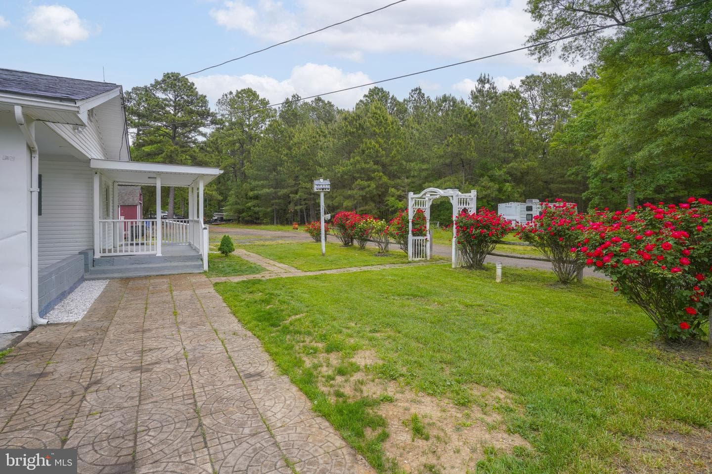 38330 Hatchet Thicket Road, Avenue