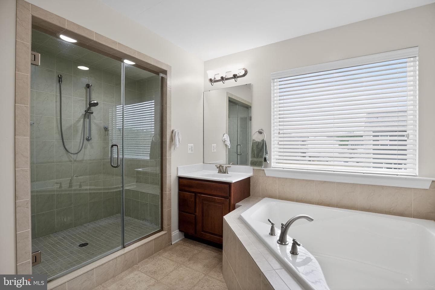 46840 Shelton Drive photo 17