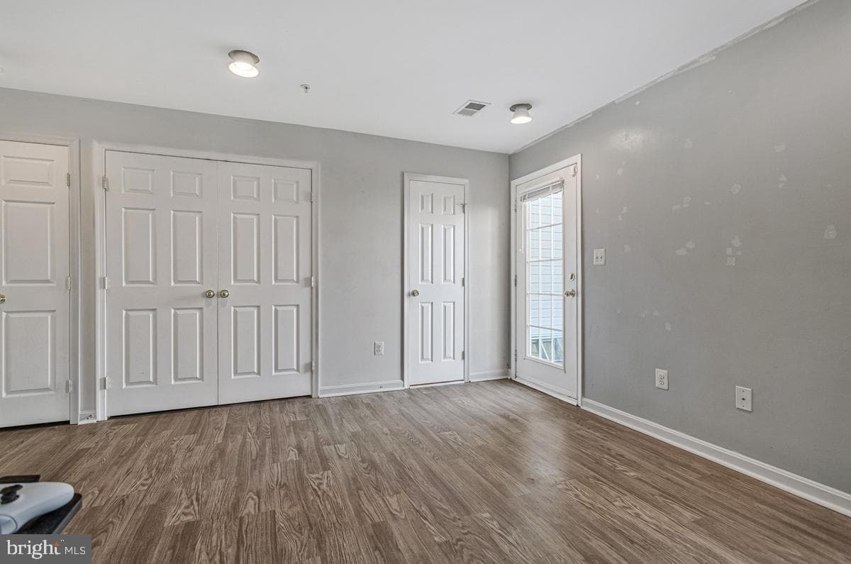46068 W Westbury Boulevard photo 28