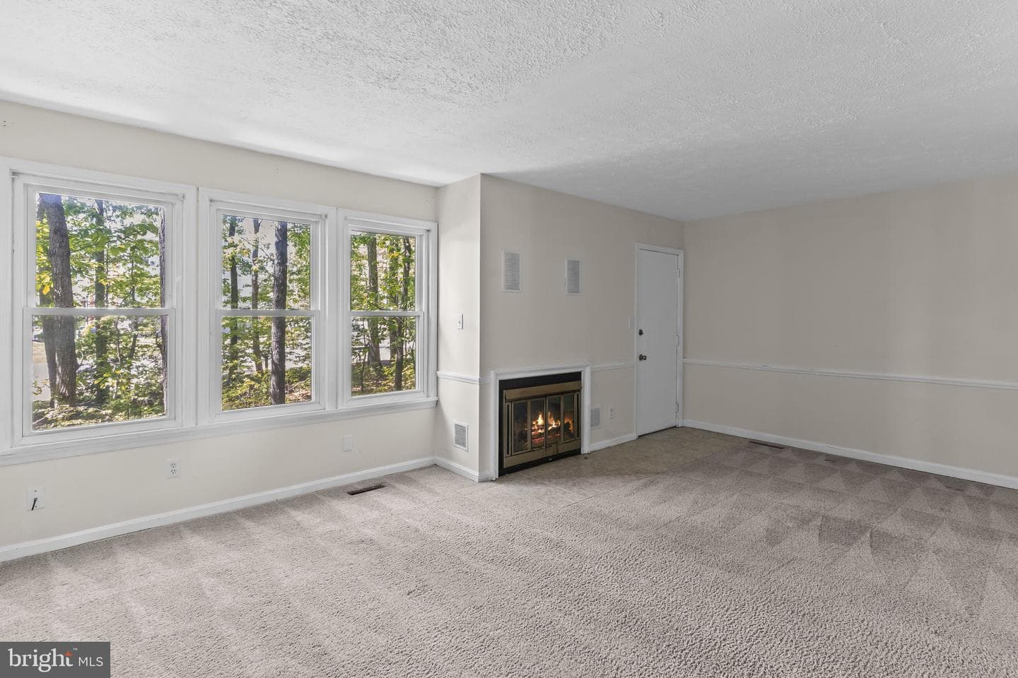 23358 Red Oak Court photo 4
