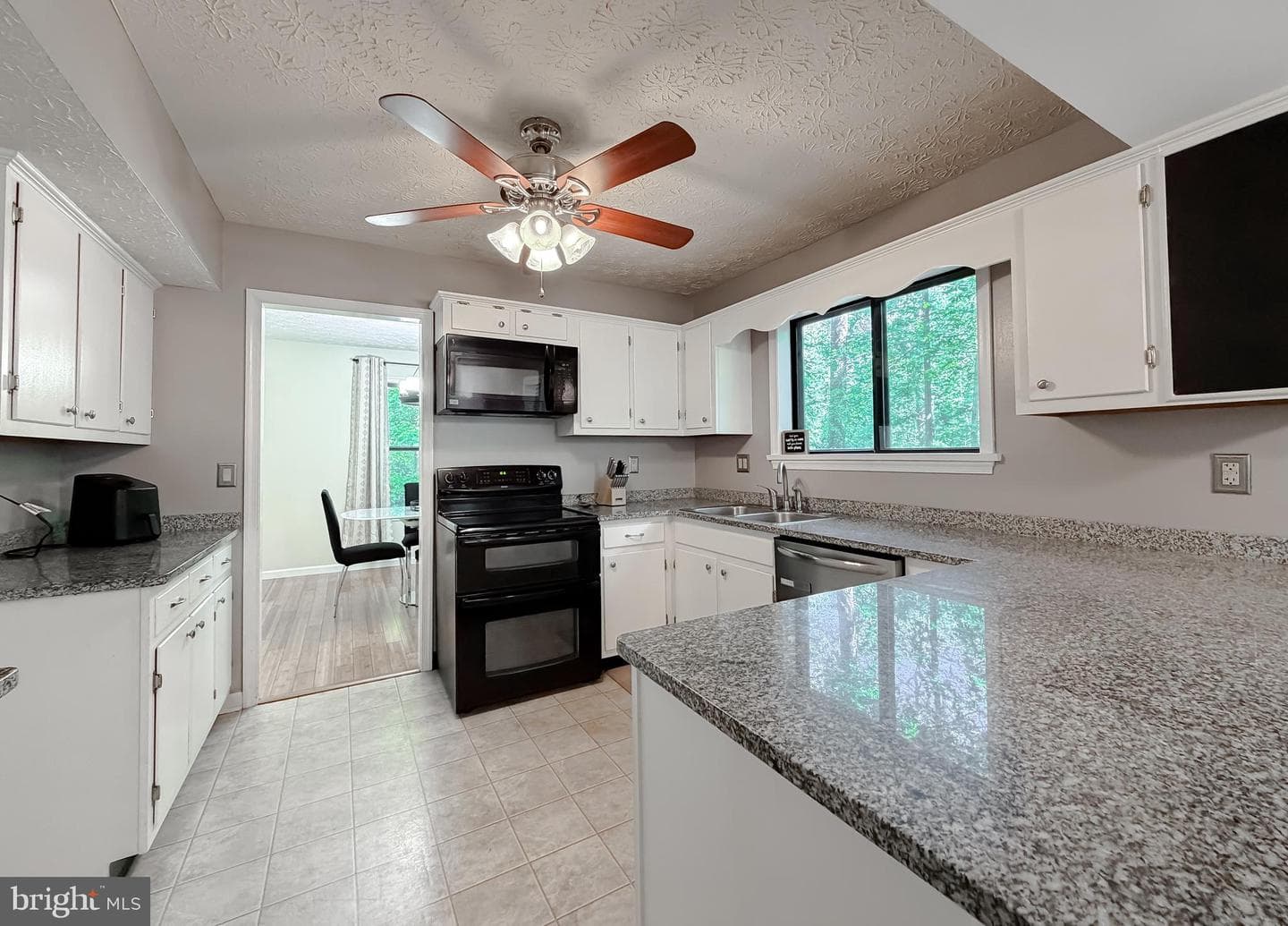 23294 Holly Hill Lane photo 17