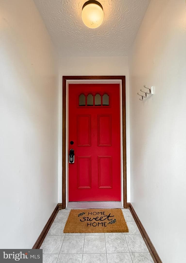 23294 Holly Hill Lane photo 4