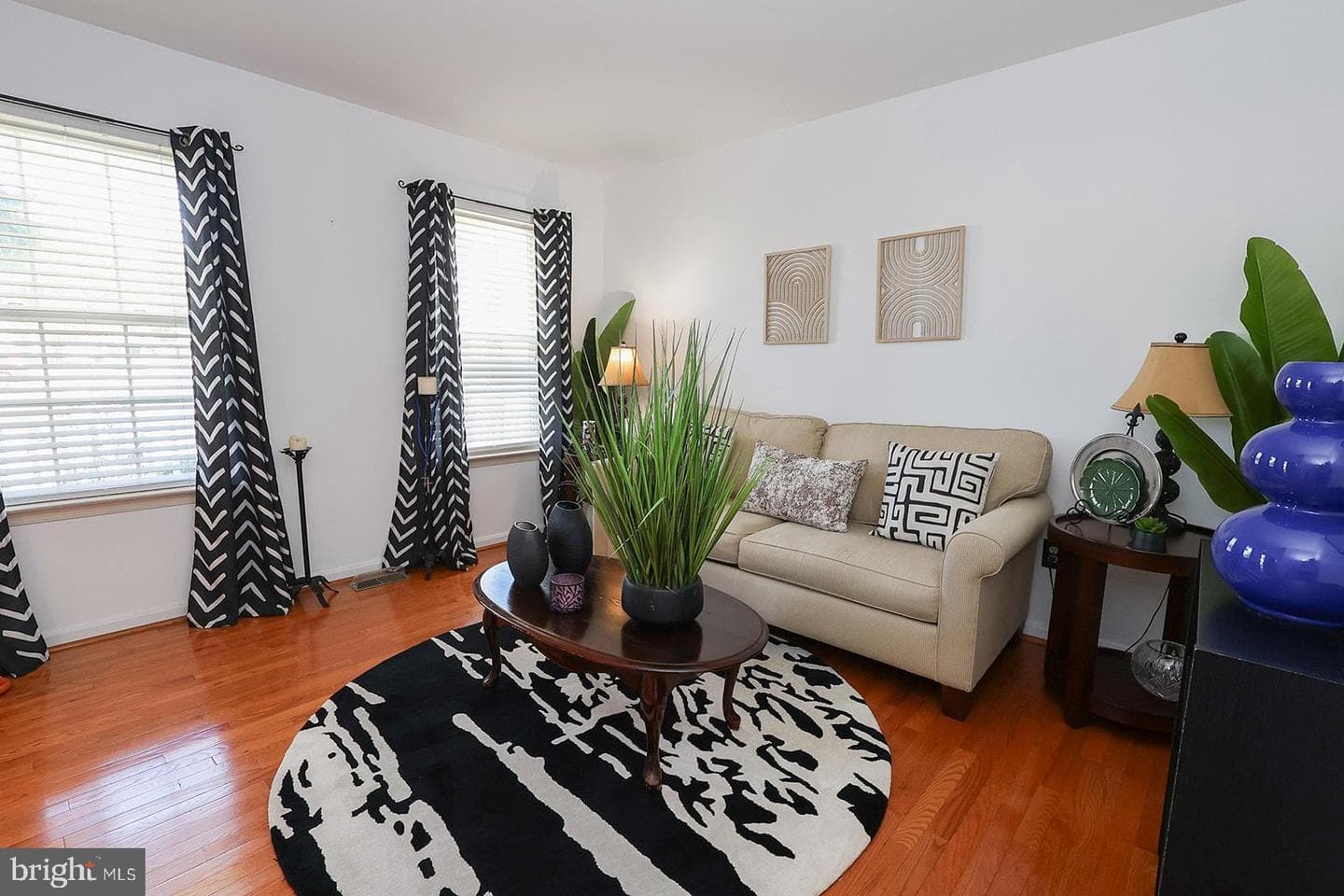 45525 Sunflower Street photo 21