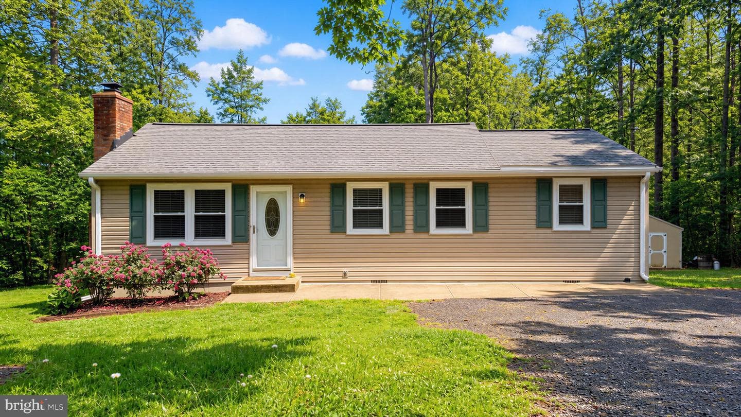 39122 Cooney Neck Road photo 1