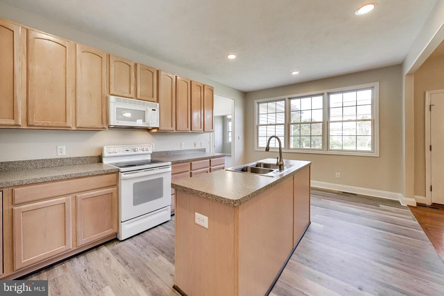 41600 Miss Bessie Drive photo 4