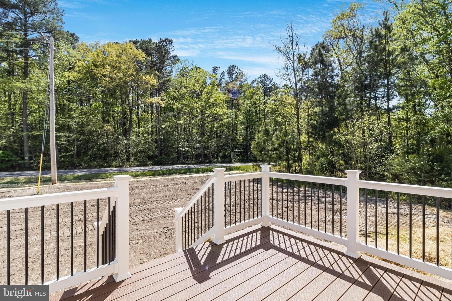21183 Abell Road photo 18