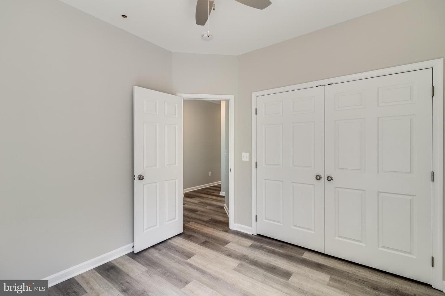 21183 Abell Road photo 23