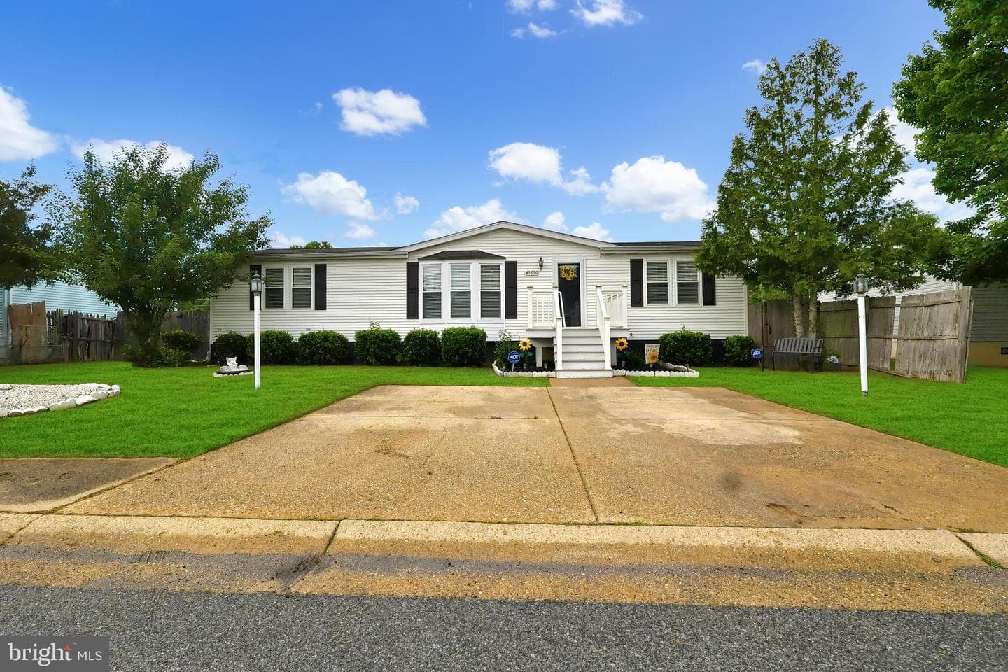 45856 N Poteat Court photo 26