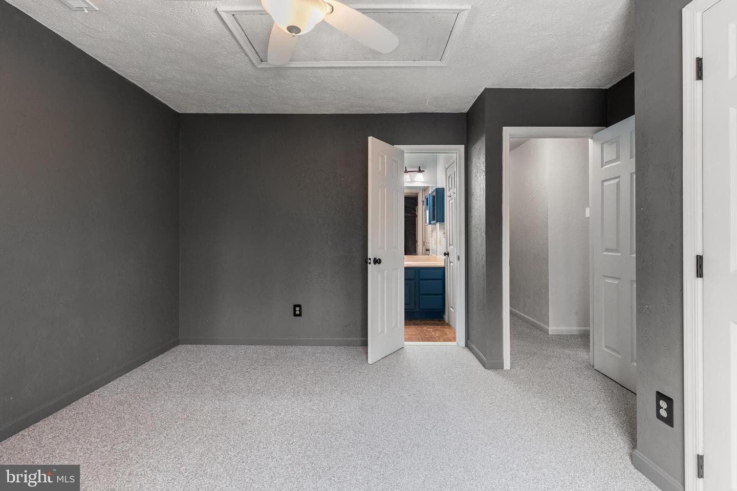 30060 Forest View Lane photo 30