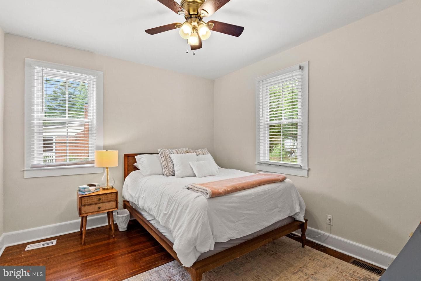 24669 Hollywood Road photo 21