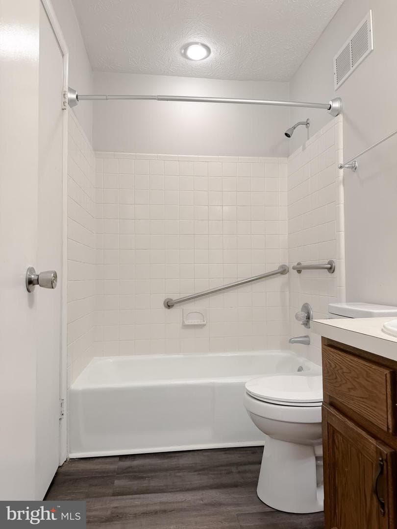 23250 Chestnut Oak Court #8c photo 23