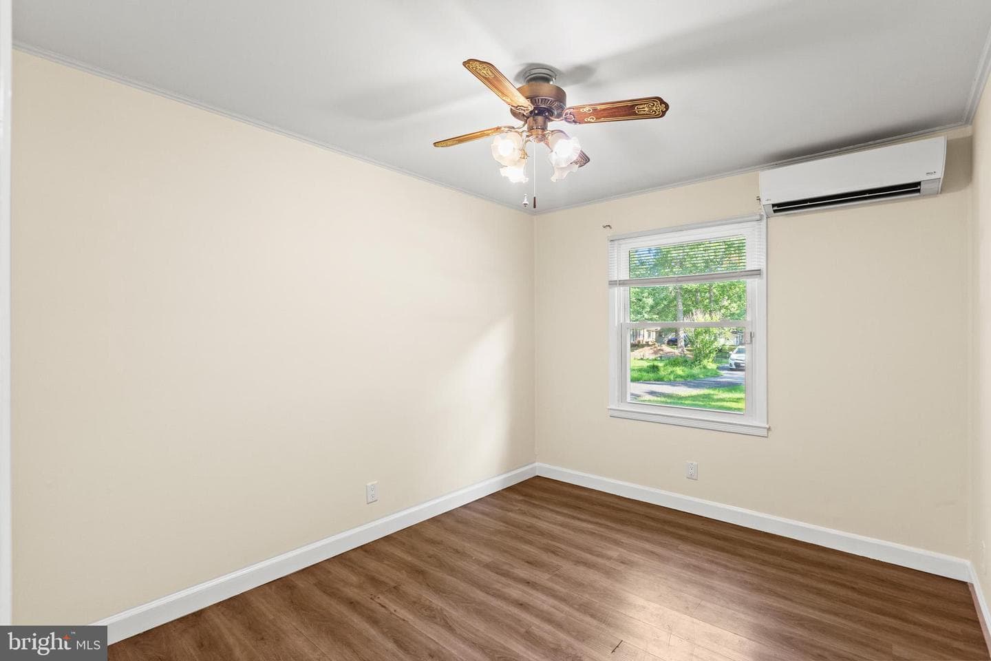 22518 Garrison Drive photo 15