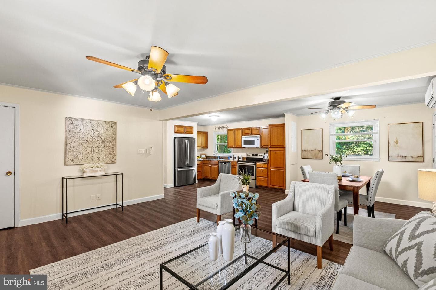 22518 Garrison Drive photo 7