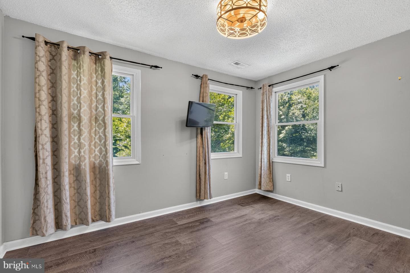 24249 Mcintosh Road photo 39