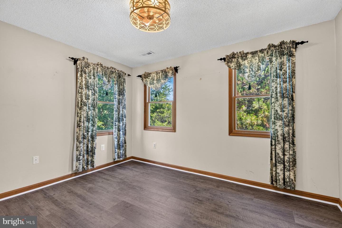 24249 Mcintosh Road photo 41