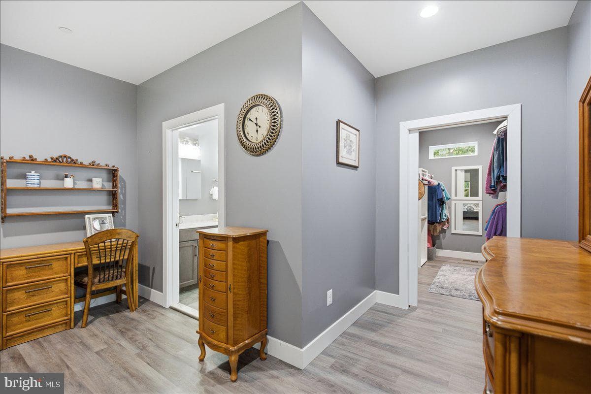 22405 Hood Lane photo 37