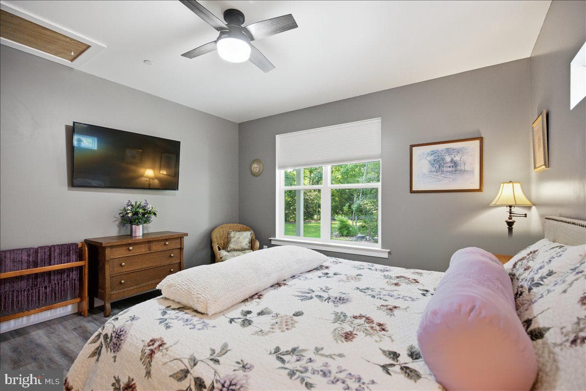 22405 Hood Lane photo 49