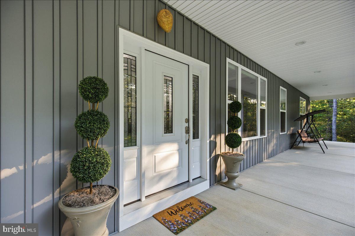 22405 Hood Lane photo 9