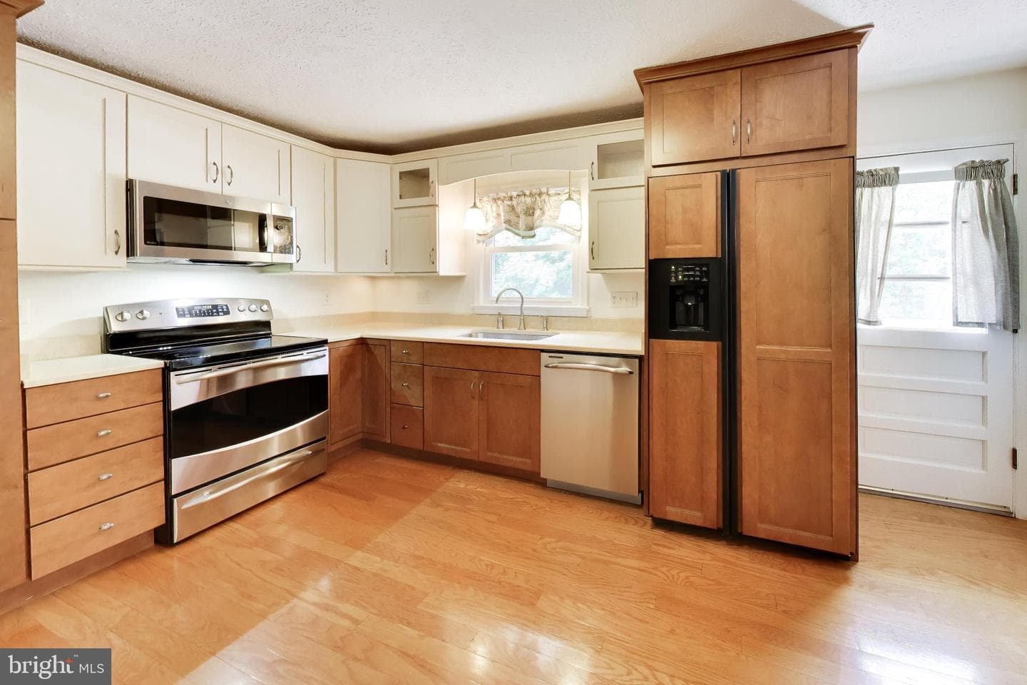 30075 Huntt Road photo 2