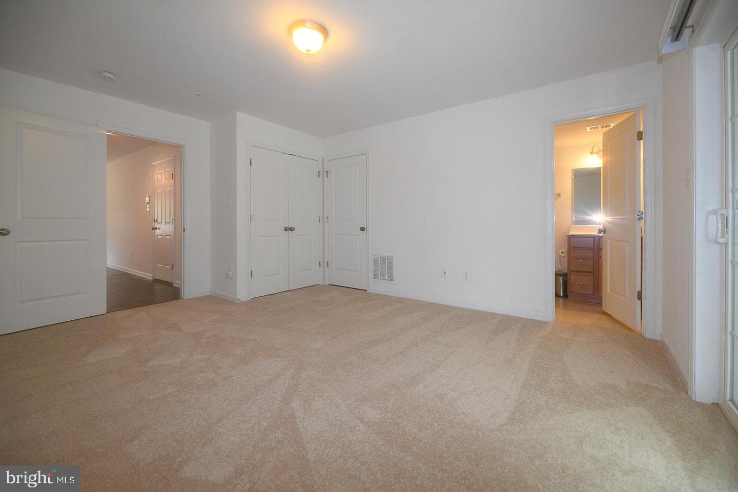 23048 Mountain Laurel Lane photo 7