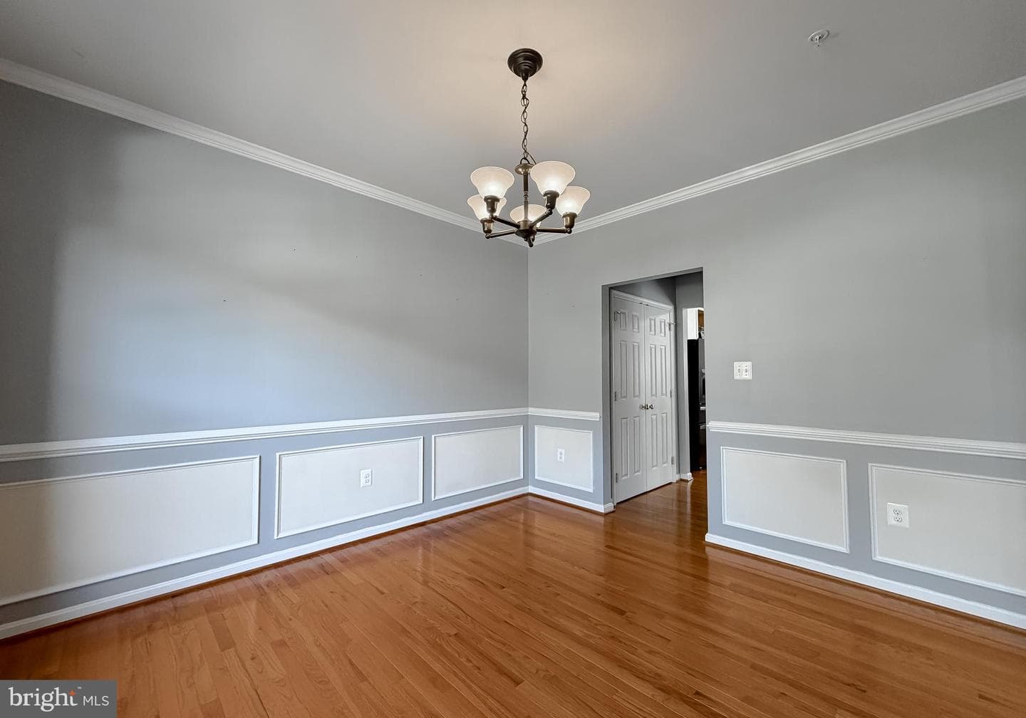 20894 Governors Mill Court photo 4