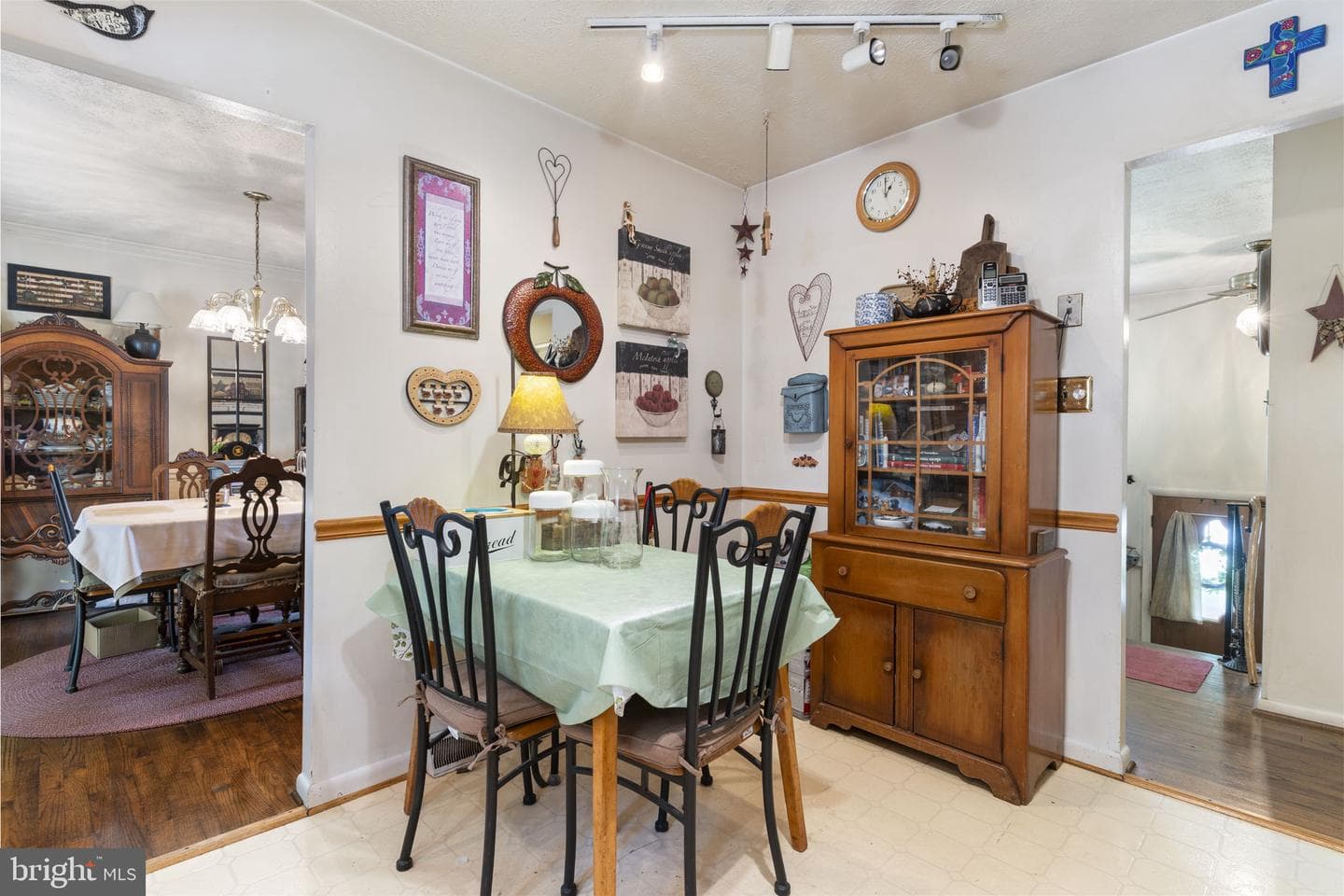 37580 Asher Road photo 9