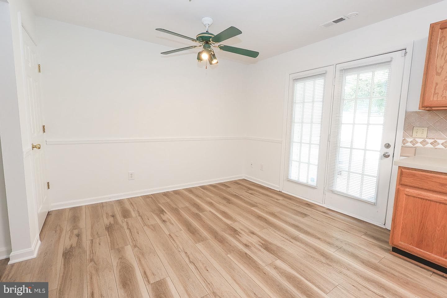 45820 Wolftrap Way photo 14