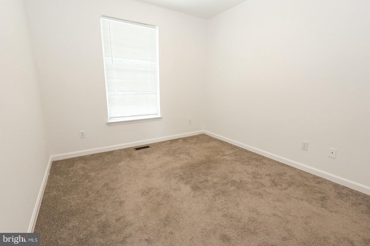 45820 Wolftrap Way photo 20