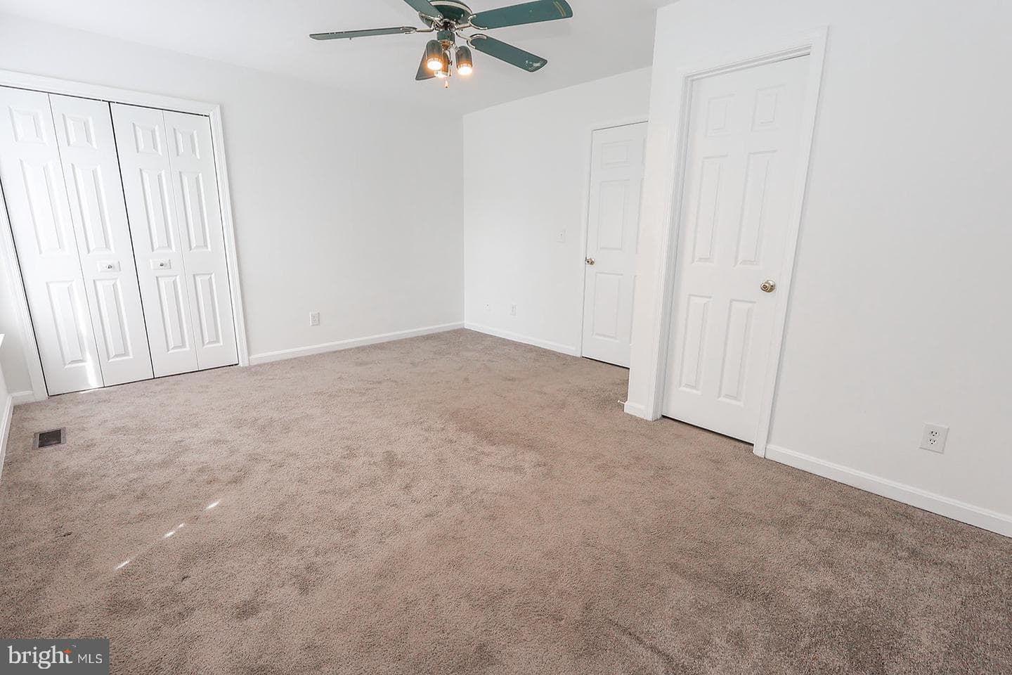 45820 Wolftrap Way photo 27