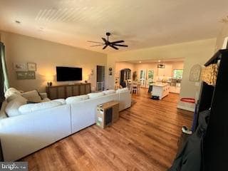 23195 Esperanza Drive photo 4
