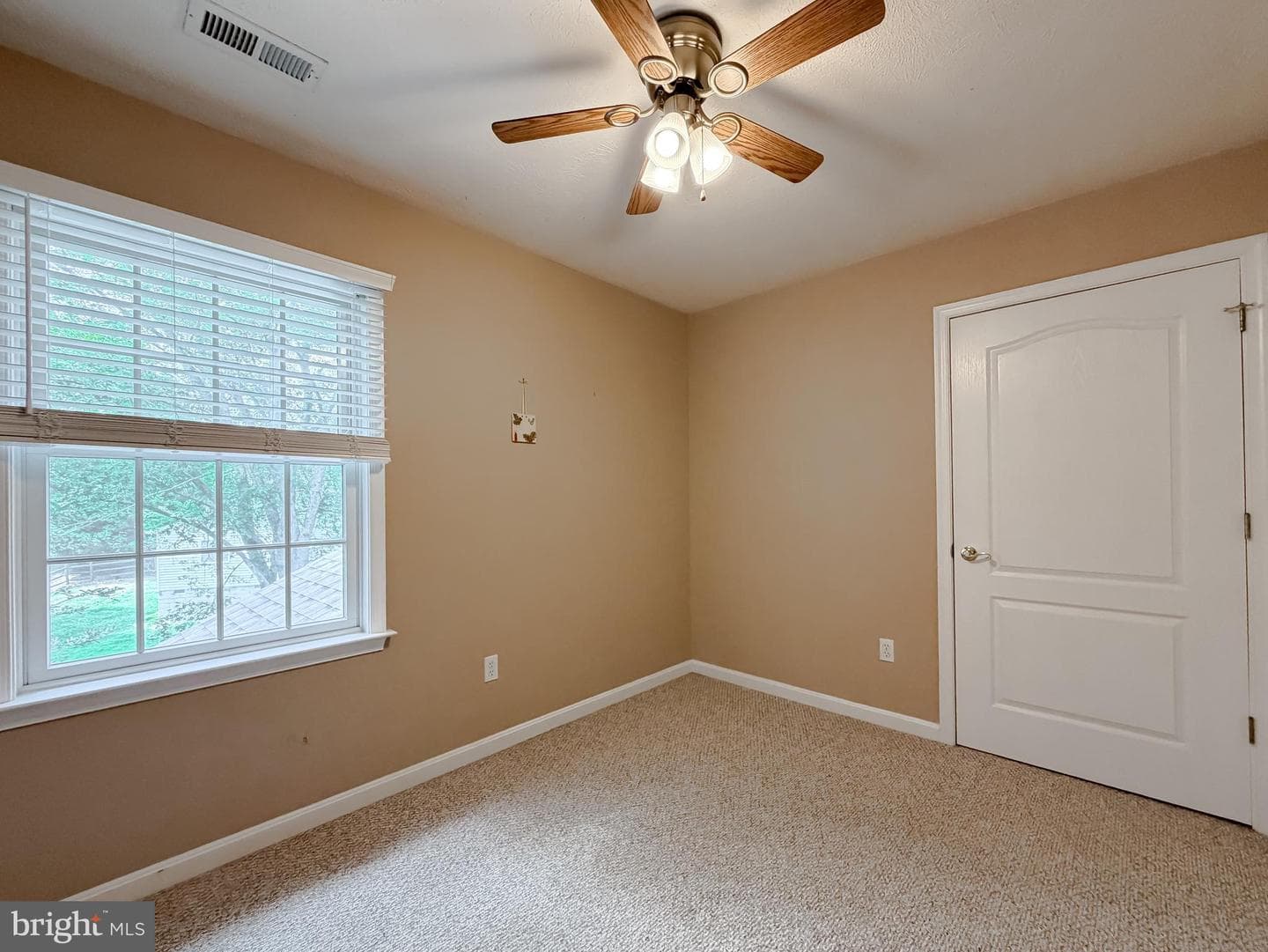 40777 Center 40 Circle photo 54