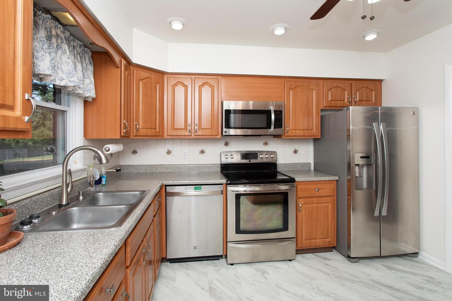 45795 Filmore Drive photo 9