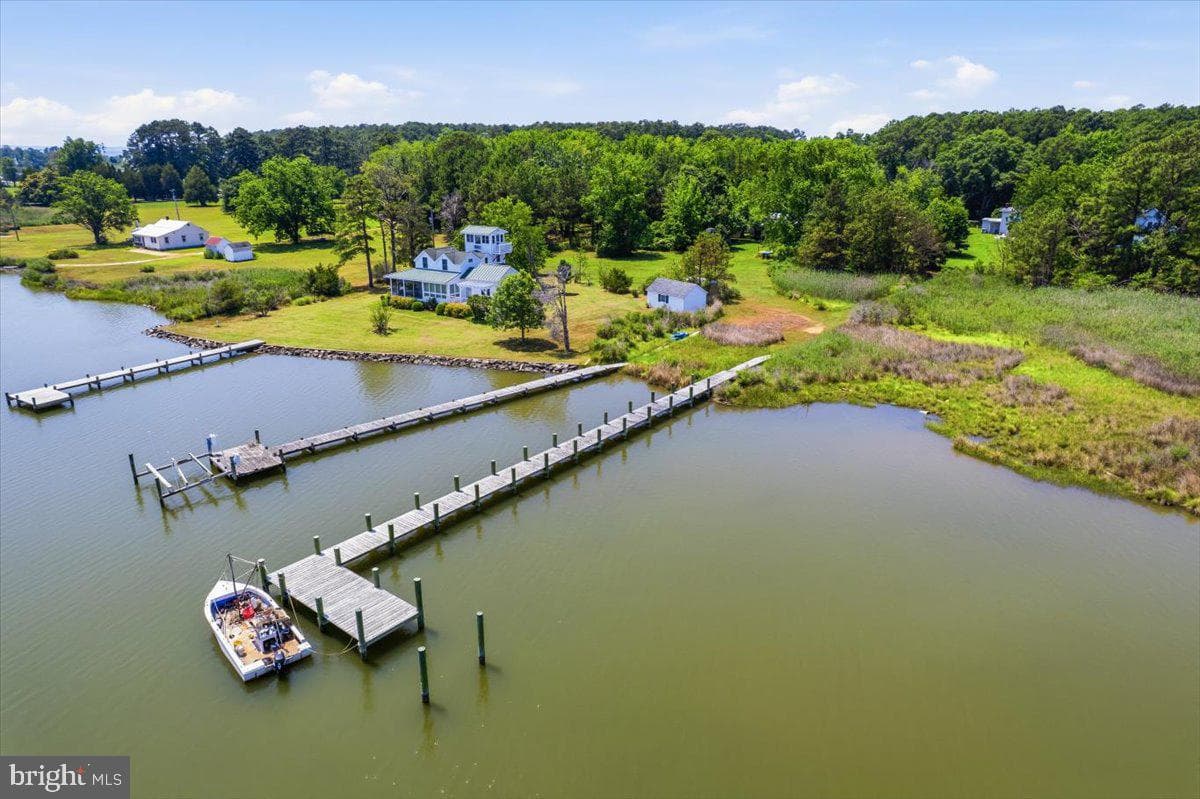 16146 Thomas Rd, Piney Point