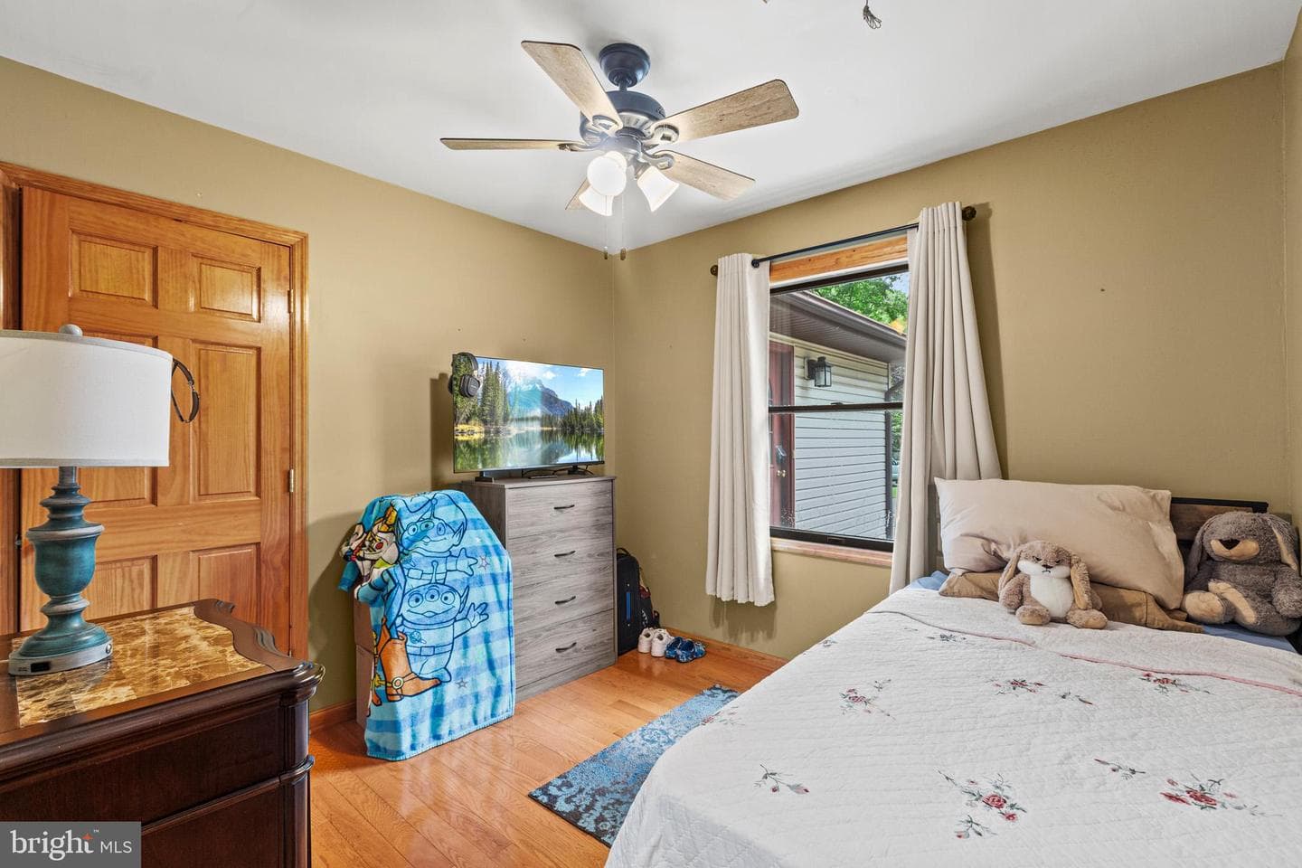 21625 America Street photo 19