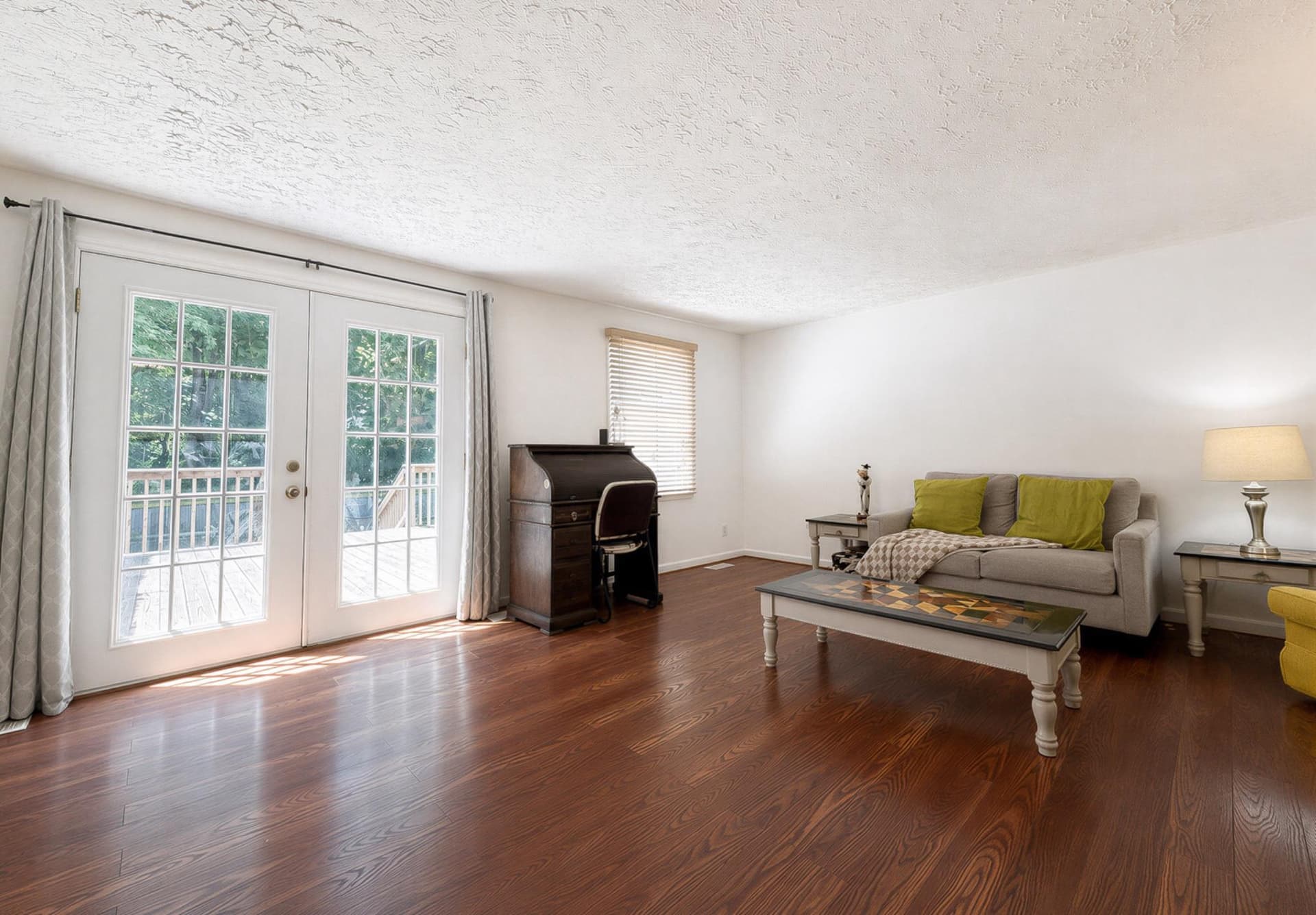 20811 Harlequin Lane photo 13