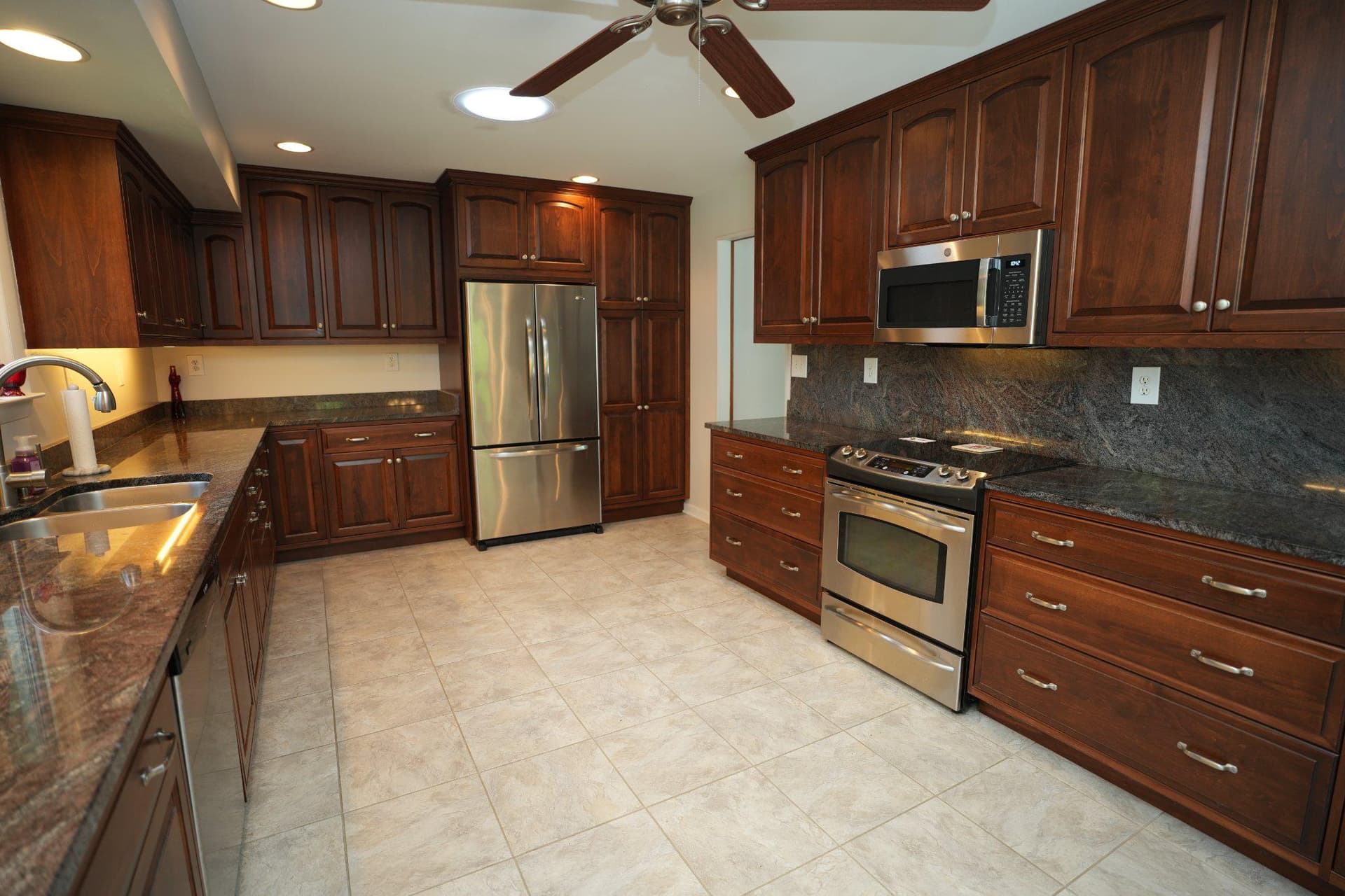 40582 Port Place photo 3