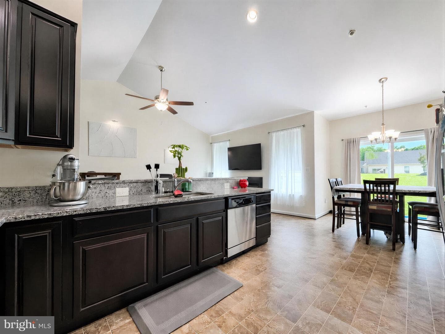 22237 Scott Circle photo 11