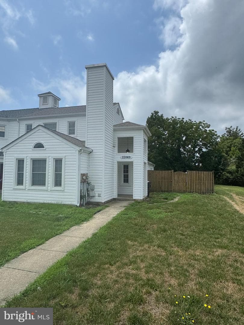 22069 Saint Gabriels Circle photo 1