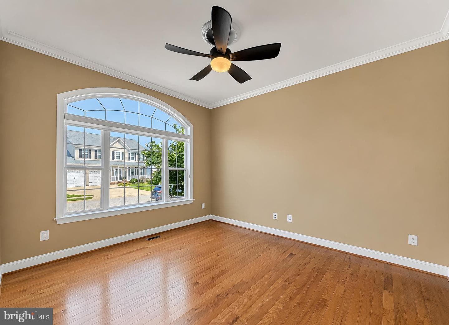 44025 W Leola Court photo 11