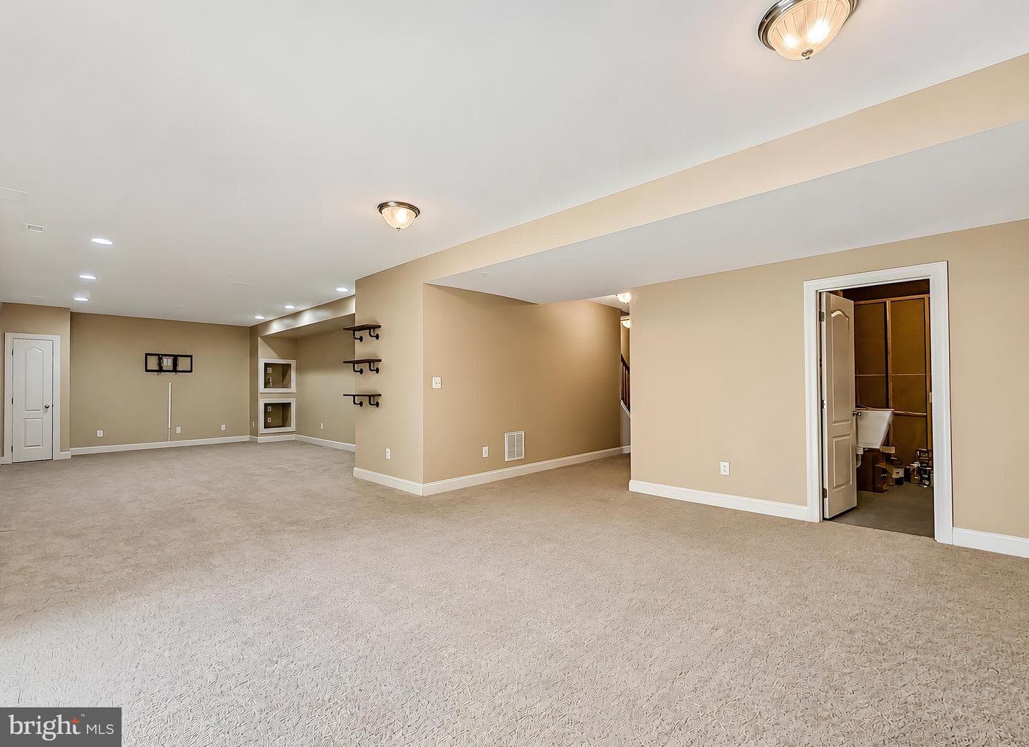 44025 W Leola Court photo 35