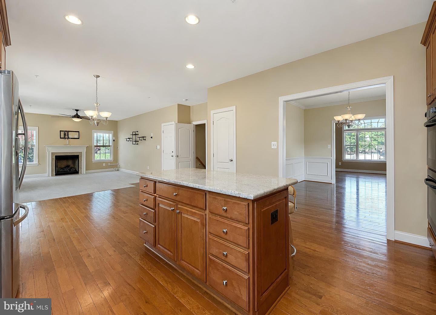 44025 W Leola Court photo 6