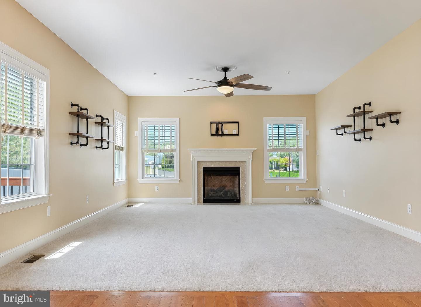 44025 W Leola Court photo 8