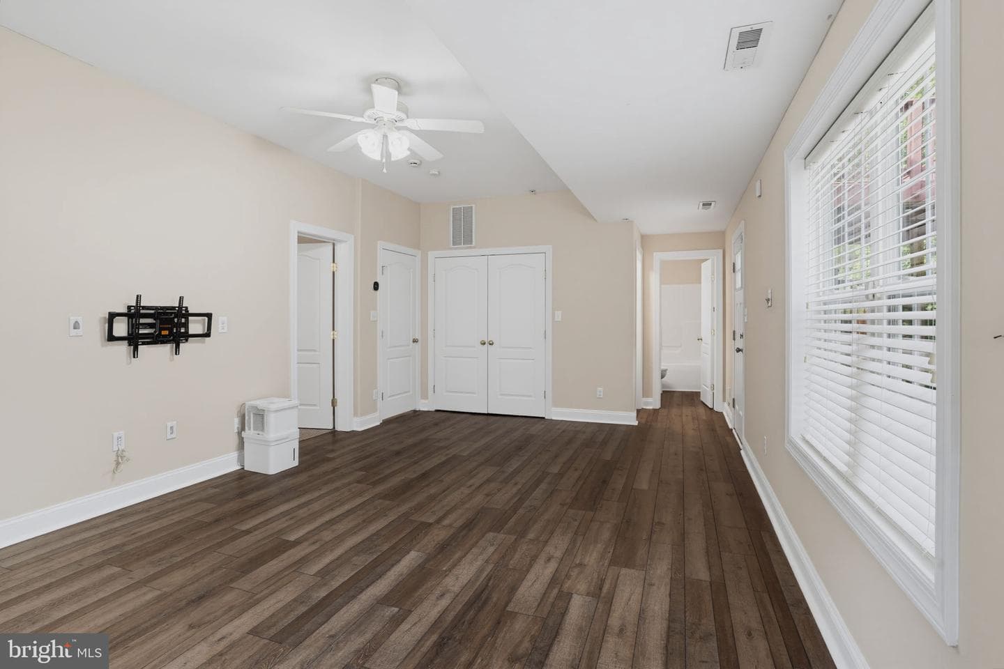 22835 Chestnut Road photo 28