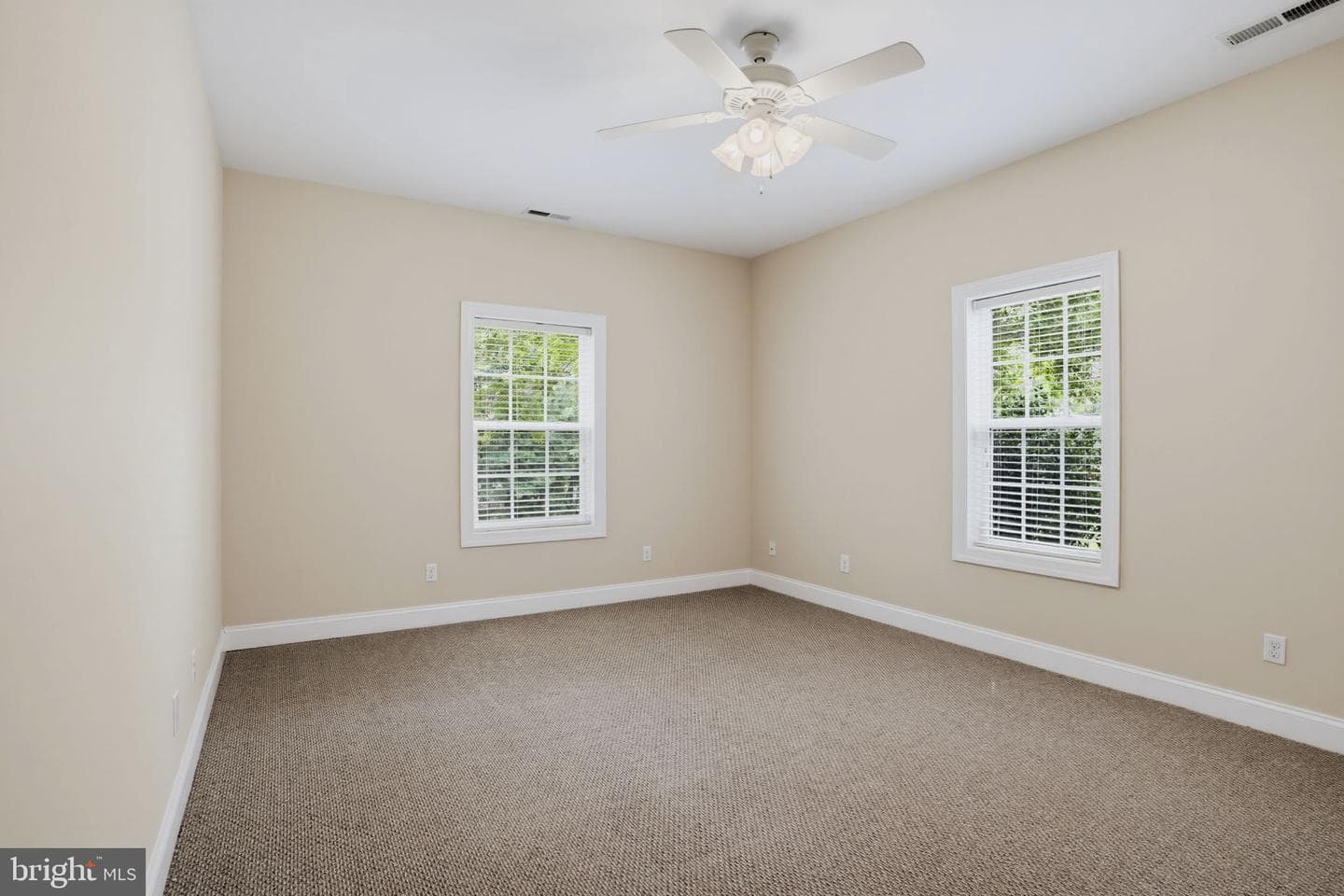 22835 Chestnut Road photo 30