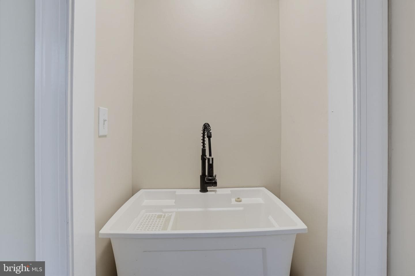 22835 Chestnut Road photo 31