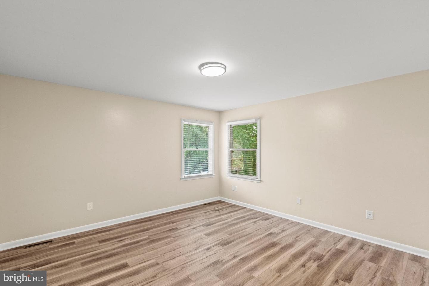 20859 Sandstone Street photo 10