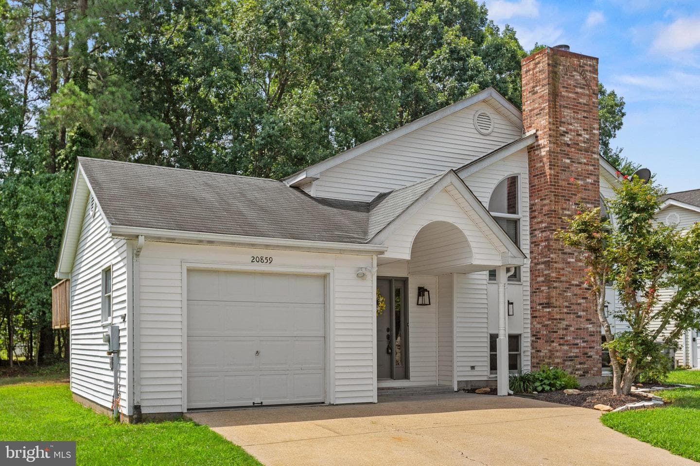 20859 Sandstone Street photo 21