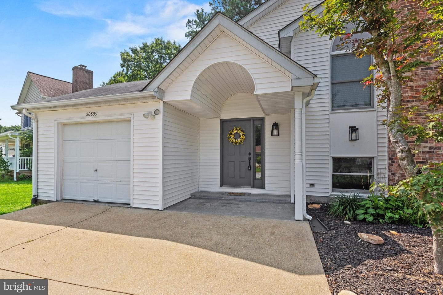 20859 Sandstone Street photo 22