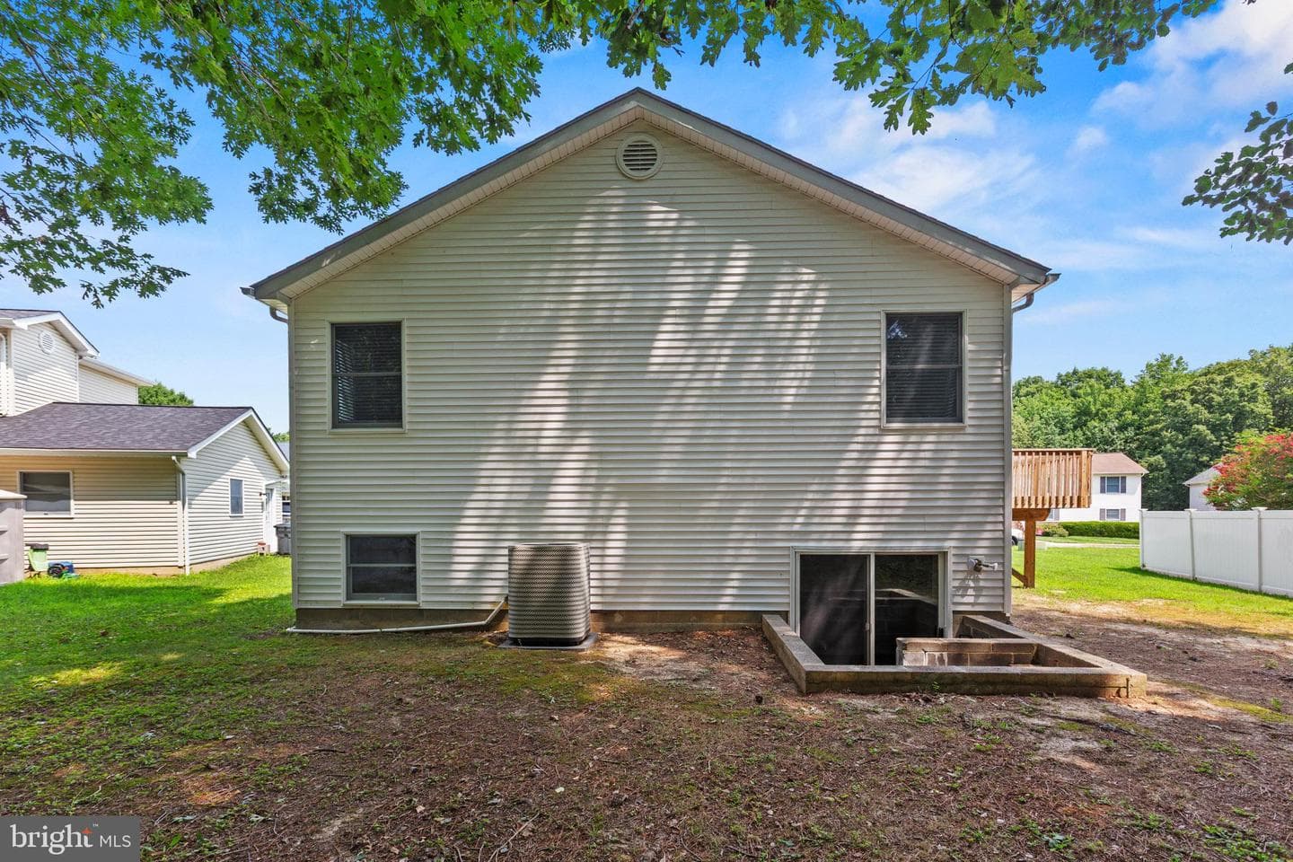 20859 Sandstone Street photo 24